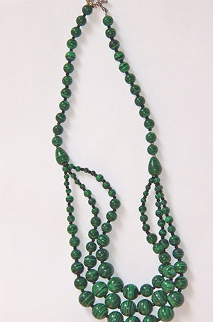 collier en malachite 